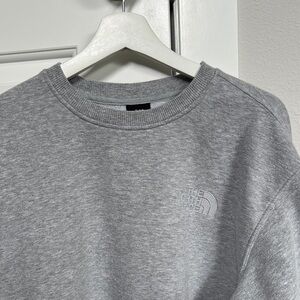 The North Face Men's Gray Sweater